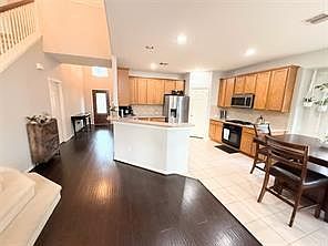 2nd image of 6114 Hollydale Ridge Ln