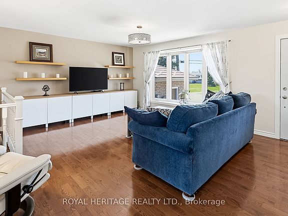 4th image of 2434 Wallbridge Loyalist Rd