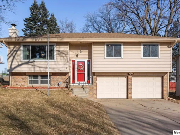 10612 M St, Omaha, NE 68127