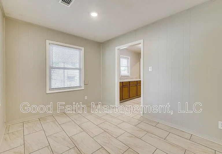 1813 Alder Dr — Photo 11