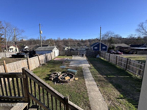 4th image of 430 E Caldwell Ave