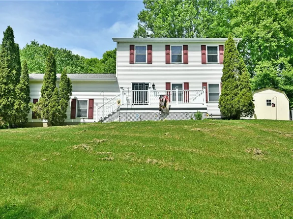7715 Lamor Rd, Mercer, PA 16137