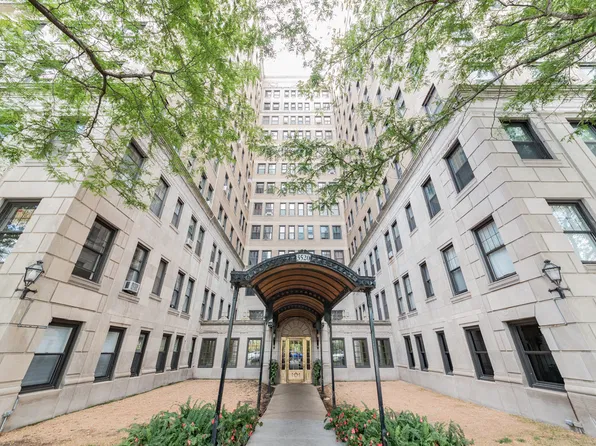3520 N Lake Shore Dr APT 8K, Chicago, IL 60657