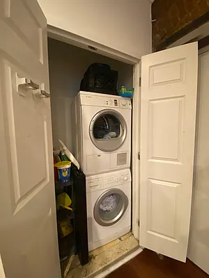 Rented by REAL New York | media 11