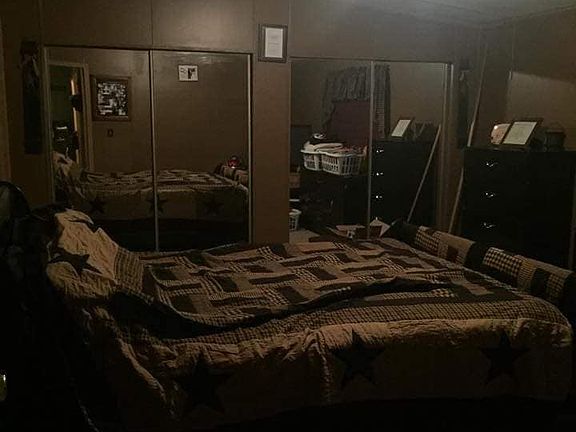 4th image of 155 Valley Ln