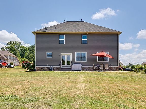5th image of 1006 Fernbank Dr