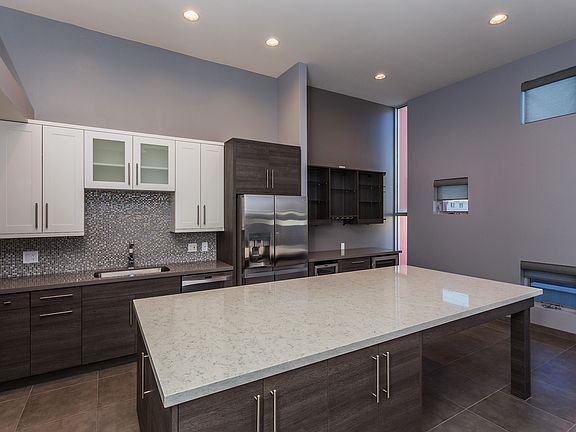 Kitchen with Large Island