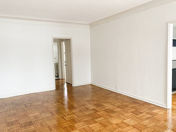 4th image of 8925 E Jefferson Ave #1-10E