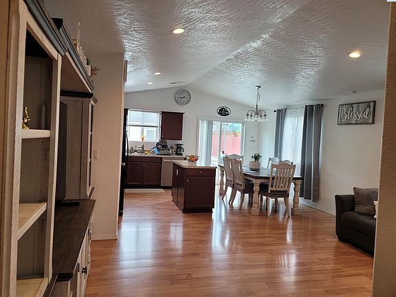 2nd image of 517 S Owen Ave
