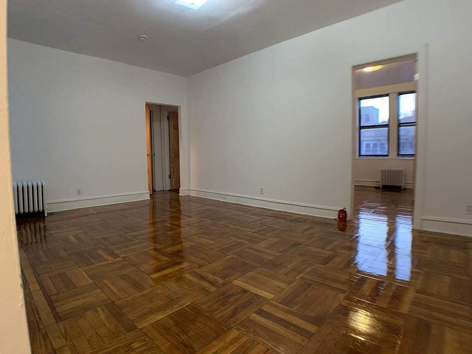 1st image of 2533 33rd St #2A