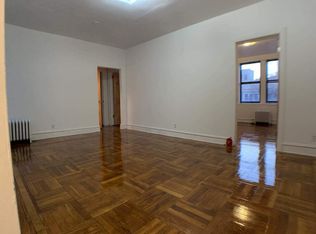 2533 33rd St #2A, Astoria, NY 11102
