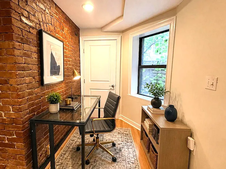 103 Gainsborough St #5 — Photo 6
