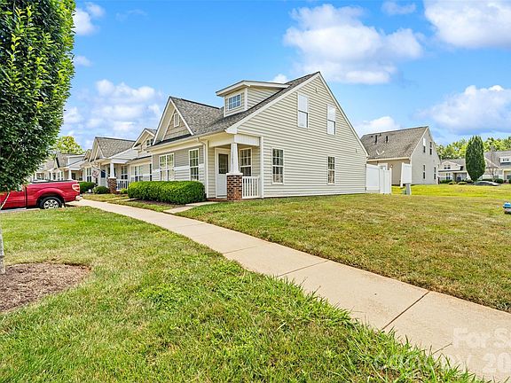 5th image of 1583 Tiana Way