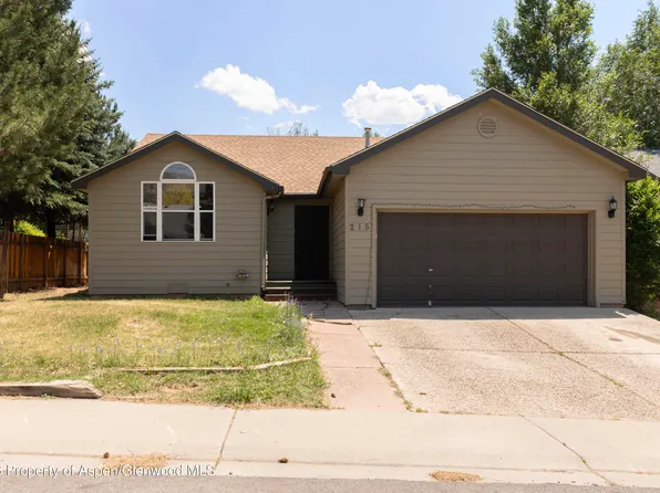 215 Lupine Dr, New Castle, CO 81647