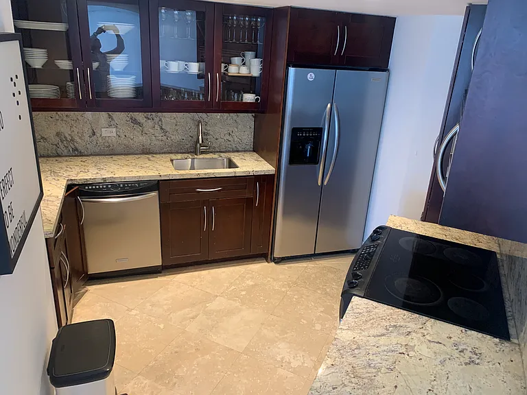 905 Brickell Bay Dr #630 — Photo 10