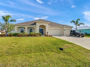 2301 SW 20th Ter, Cape Coral, FL 33991