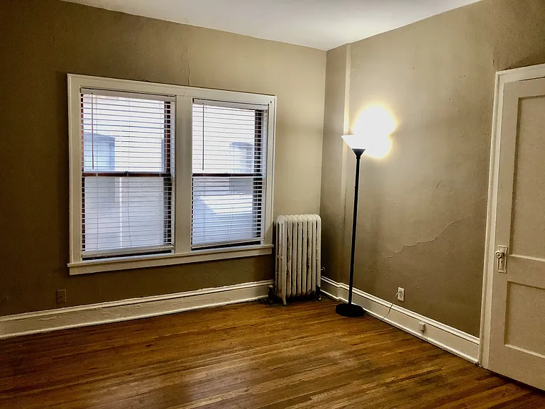 Grand and Dale Apartments — Photo 62
