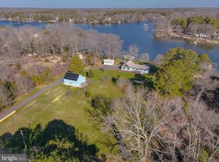 47976 Cross Manor Rd, Saint Inigoes, MD 20684