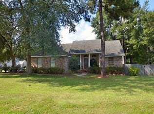 561 Choctaw Dr, Abita Springs, LA 70420