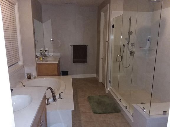 rain shower, separate tub