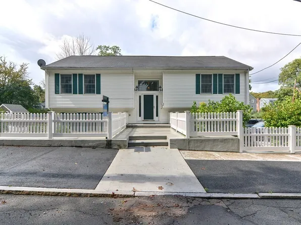 88 Granite St, Melrose, MA 02176