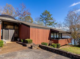 3699 Crown Point Rd, Louisville, TN 37777