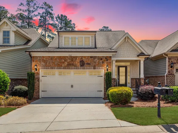 706 Angelica Cir, Cary, NC 27518