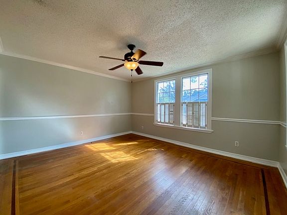 3rd image of 3859 Baltimore Ave