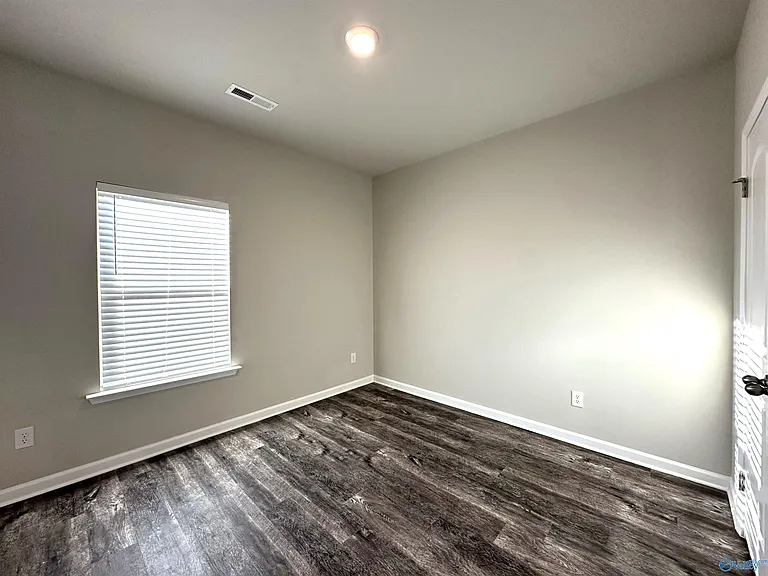 6528 Moon Crest Ln — Photo 14