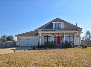 4 Forest Lake Dr, Tuscaloosa, AL 35401