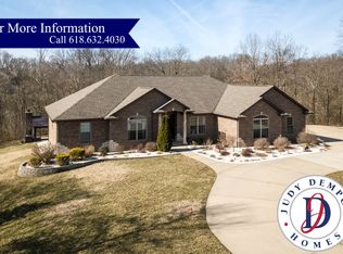 1209 Natalyns Trce, Lebanon, IL 62254