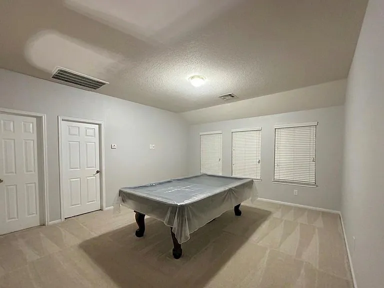 9908 Climbing Tree St — Photo 17