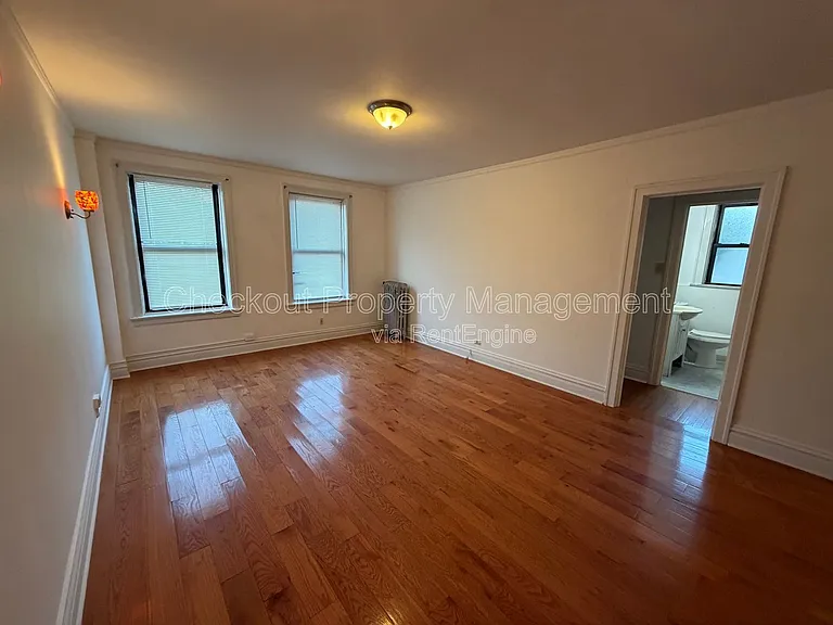 5616 Pershing Ave #14 — Photo 15