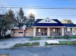 620 W 5th St #R, Lewistown, PA 17044