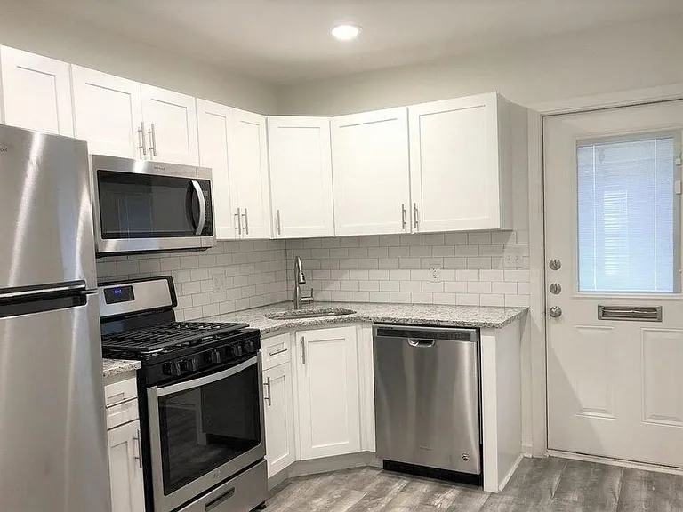 5054 W University Blvd #A — Photo 2