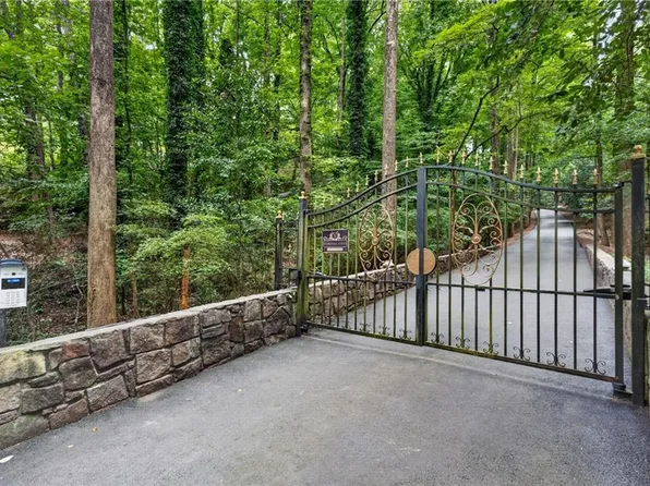 3640 Cloudland Dr NW, Atlanta, GA 30327