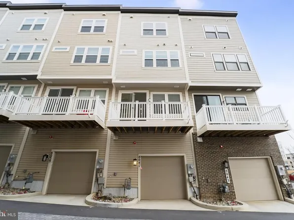 8041 Baxter St, Rockville, MD 20855