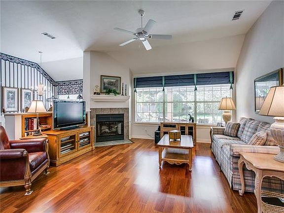 5th image of 601 Shasta Ct