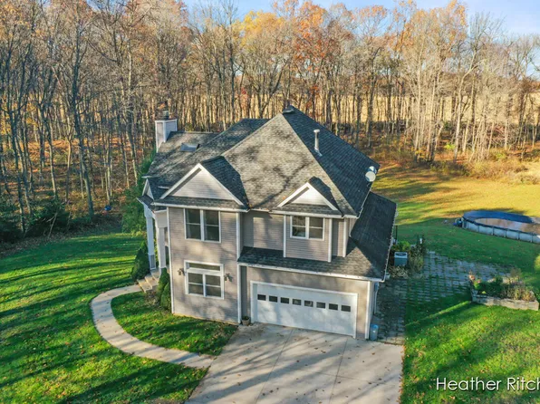 7439 E Ab Ave, Richland, MI 49083