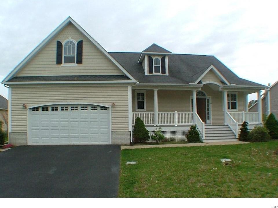 1st image of 13 Sandy Branch Dr