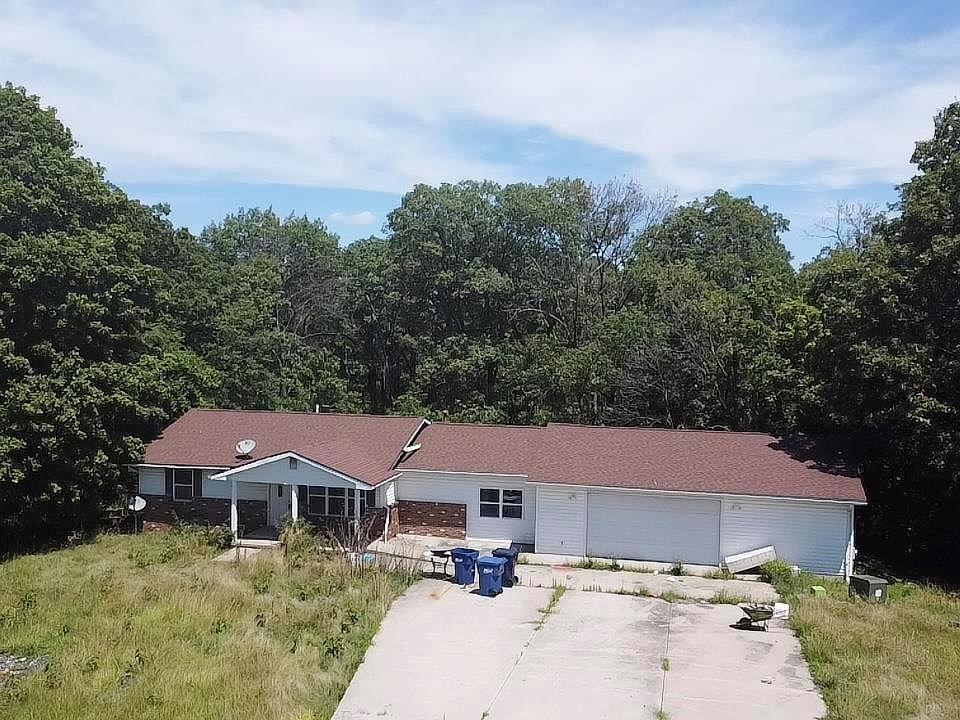 2nd image of 13130 Pike 9126