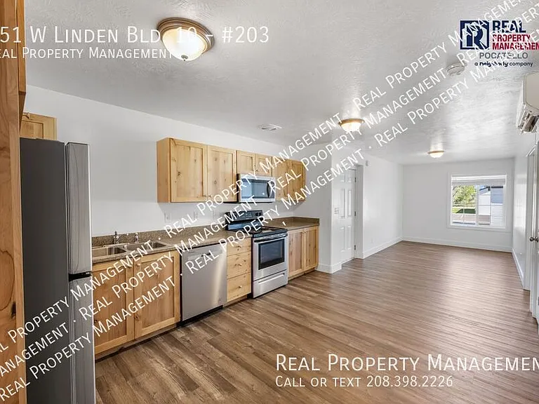 251 W Linden Ave #10-203 — Photo 4