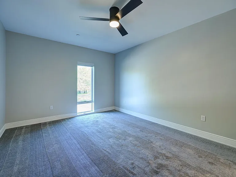 2059 Lafayette Rd #201 — Photo 23