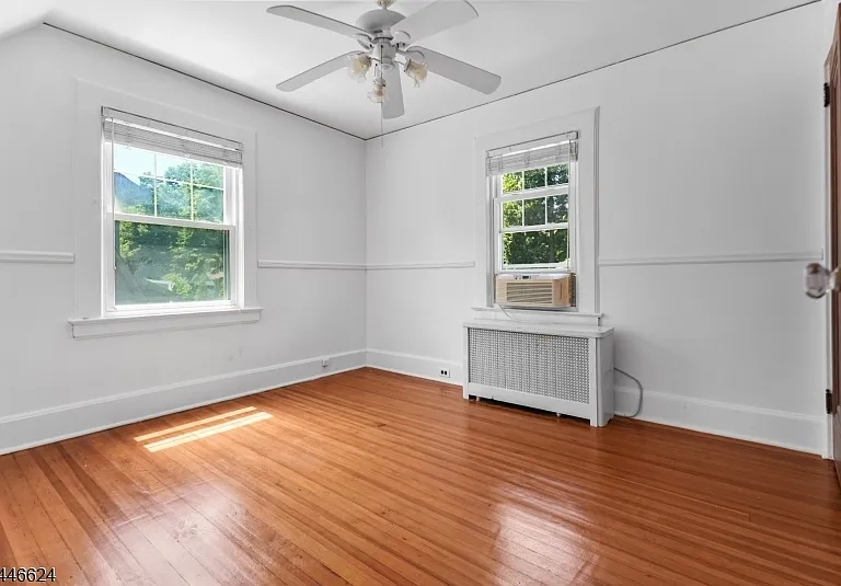 58 S Prospect St — Photo 12