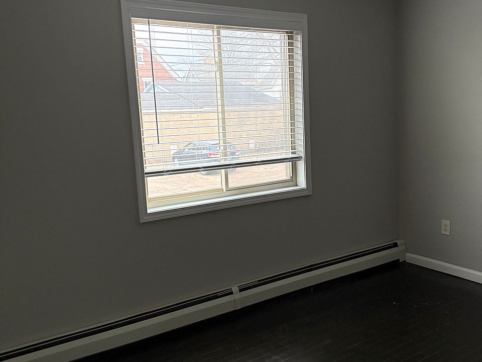 2nd image of 2200 Jefferson Ave #1-12