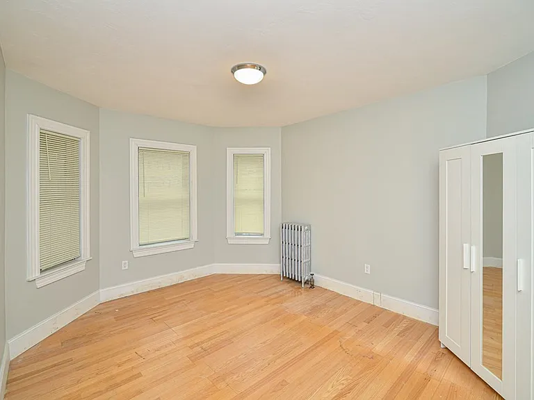 48 Evelyn St #1 — Photo 14