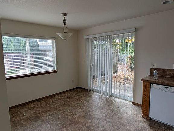 5th image of 508 10th St SE #504