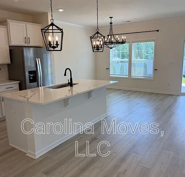 903 Gibbs Rd — Photo 8