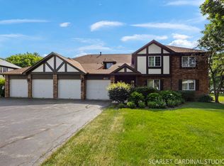 6223 Lake Park Ln #B, Willowbrook, IL 60527