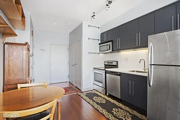 Sold by Citi Habitats | media 2